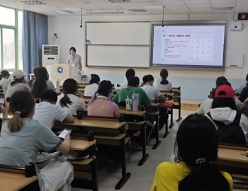 文法学院举办“南航青年说·‘研’之有道” 考研经验分享会