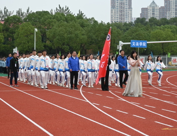 青春逐赛场 文法展锋芒——文法学院师生在学校第46届田径运动会中获佳绩